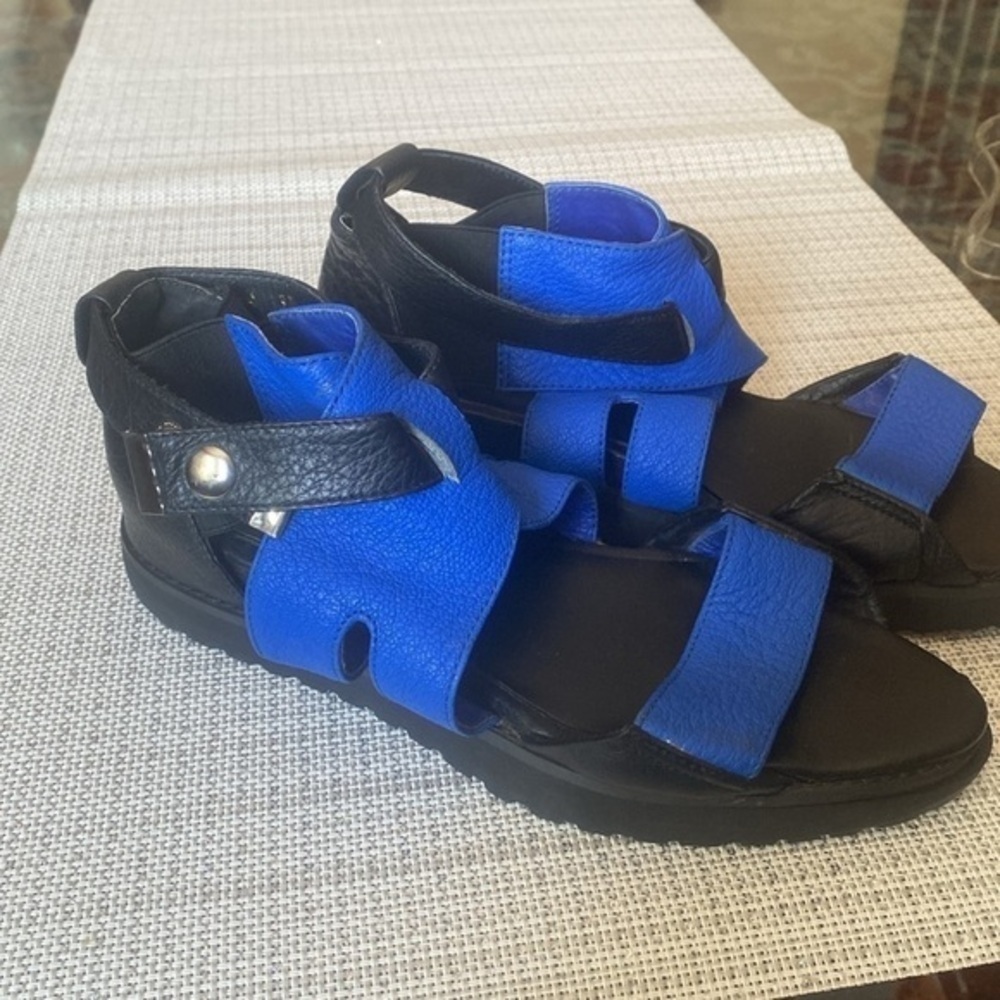 Vassallo Leather Shoes , Made In Europe Size 7, Made In Italy View 2